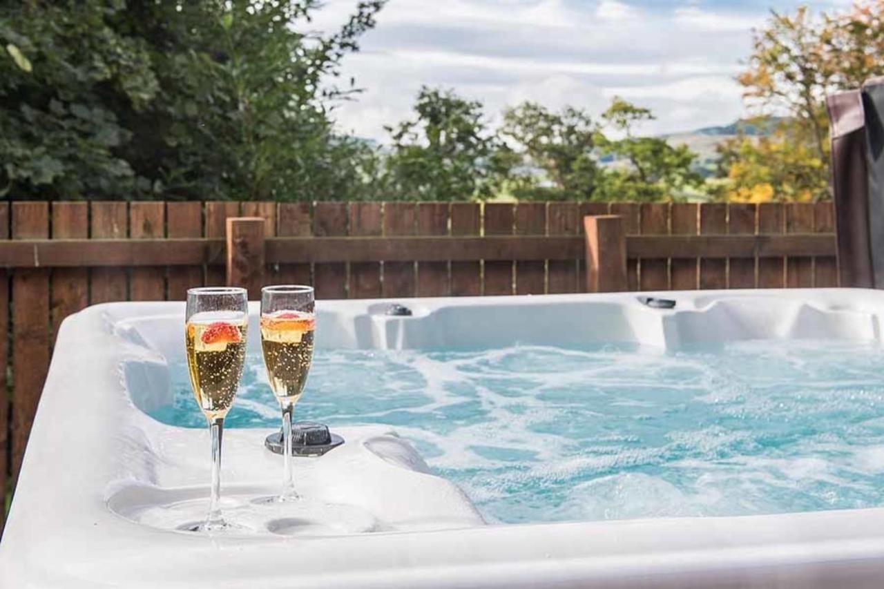 The Granary With Hot Tub Near Perth Perthshire Forgandenny Exterior photo