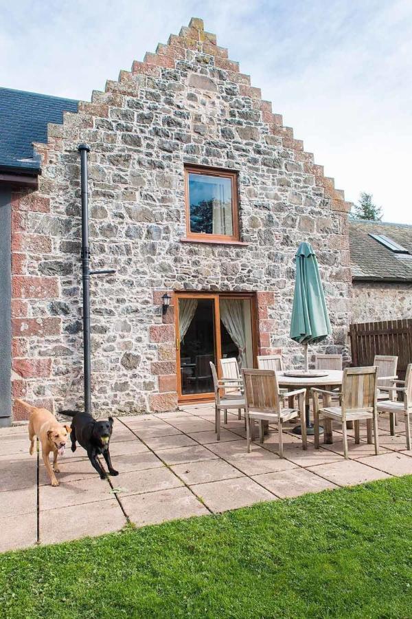 The Granary With Hot Tub Near Perth Perthshire Forgandenny Exterior photo