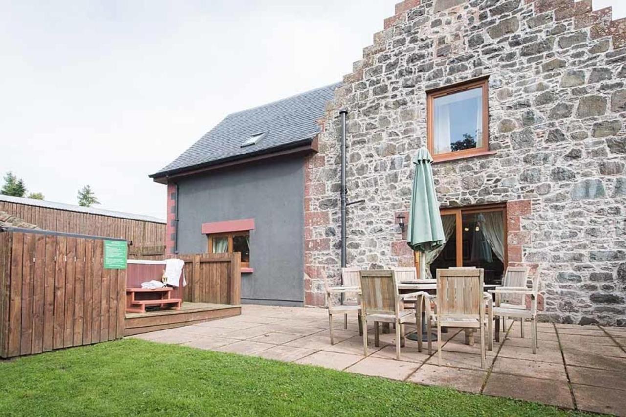 The Granary With Hot Tub Near Perth Perthshire Forgandenny Exterior photo