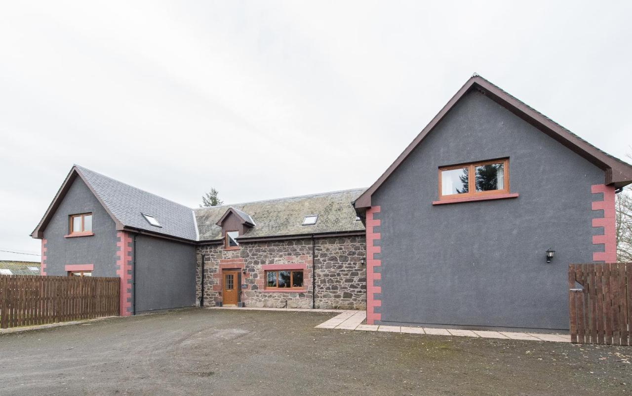 The Granary With Hot Tub Near Perth Perthshire Forgandenny Exterior photo